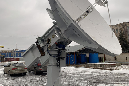 Декабрь 2019 - сборка и испытания первого образца антенны 3.7 м S-диапазона с псевдомоноимпульсным наведением